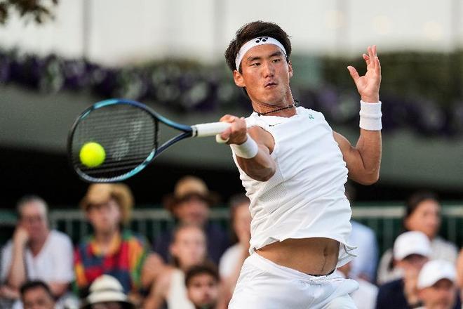 篮球场上的 篮球场上的