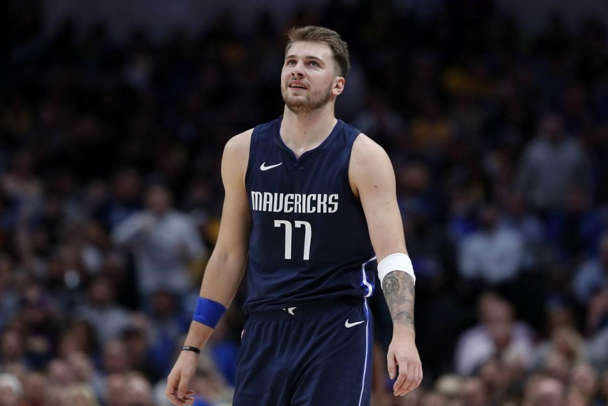 当一位以独 当一位以独